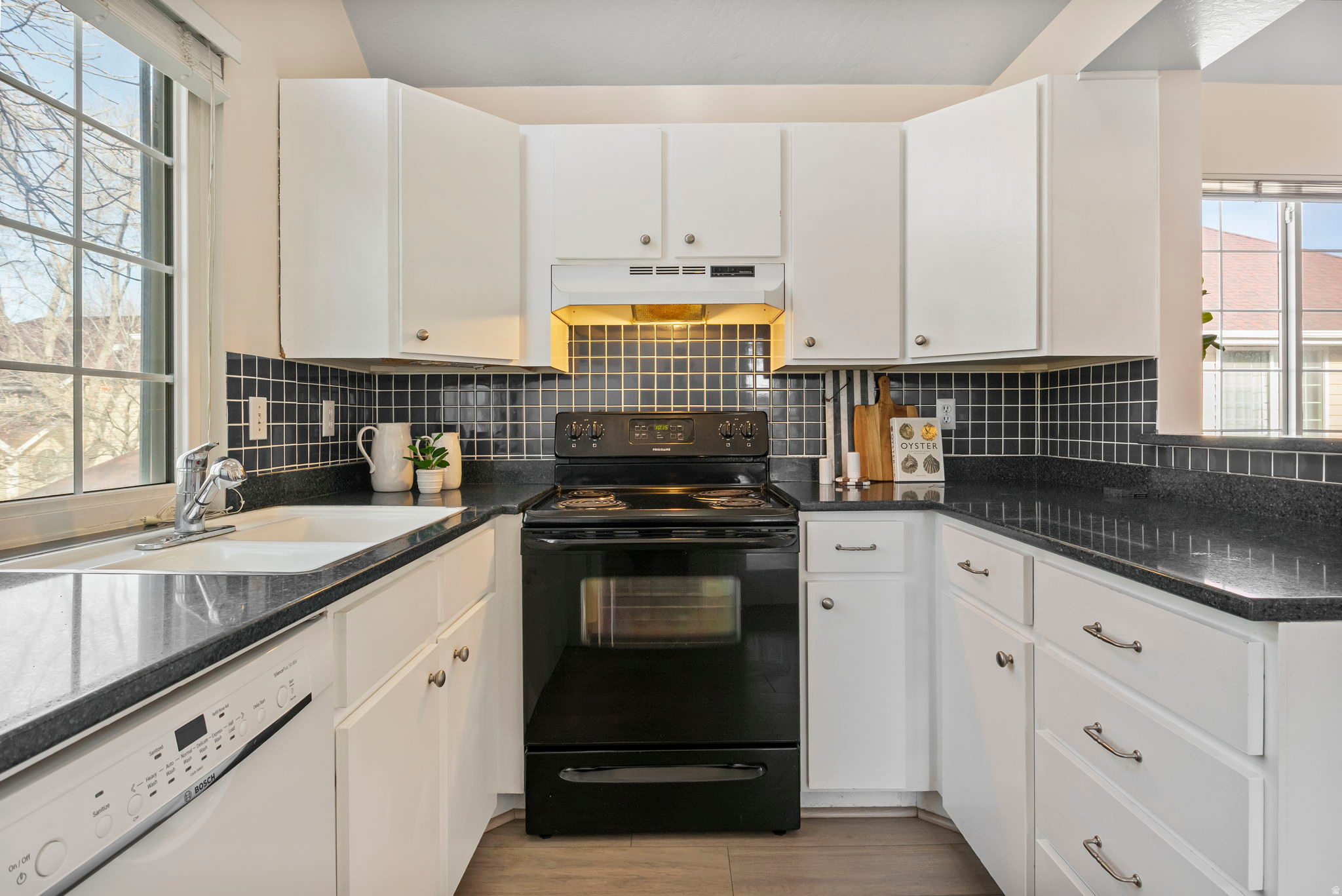 CROSSPOINTE - Residential