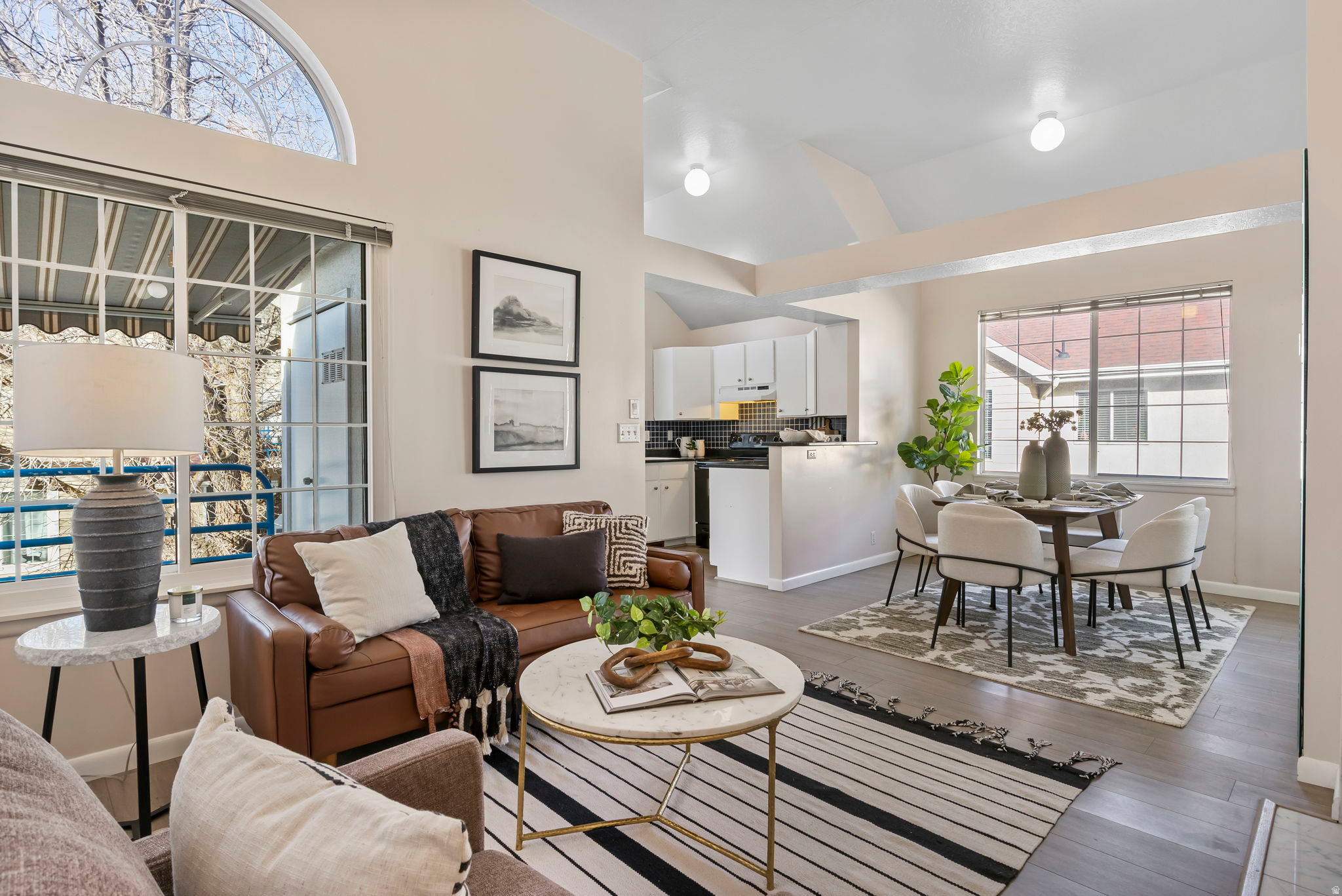 CROSSPOINTE - Residential