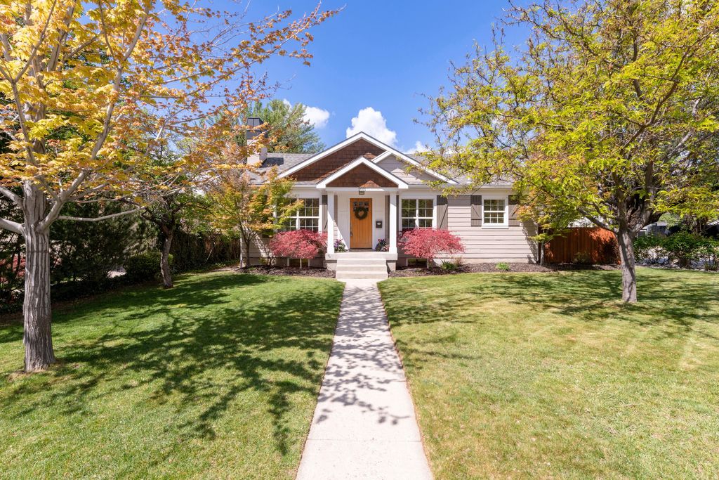 Photo of 2011 E SHERIDAN RD, Salt Lake City, UT 84108 (MLS # 2154505)