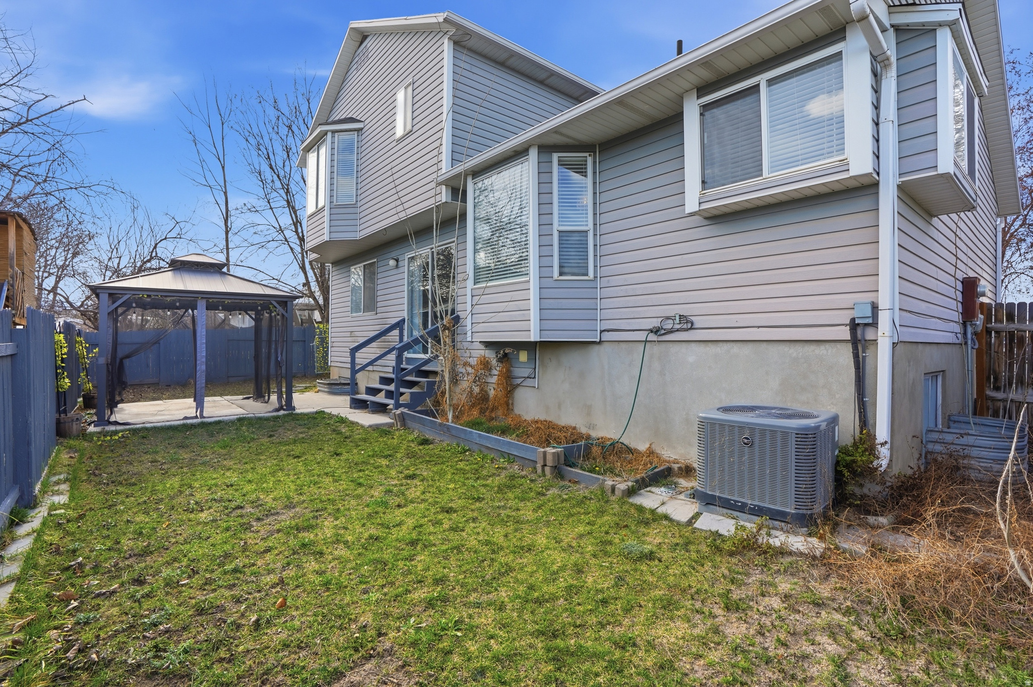 OQUIRRH SHADOW - Residential