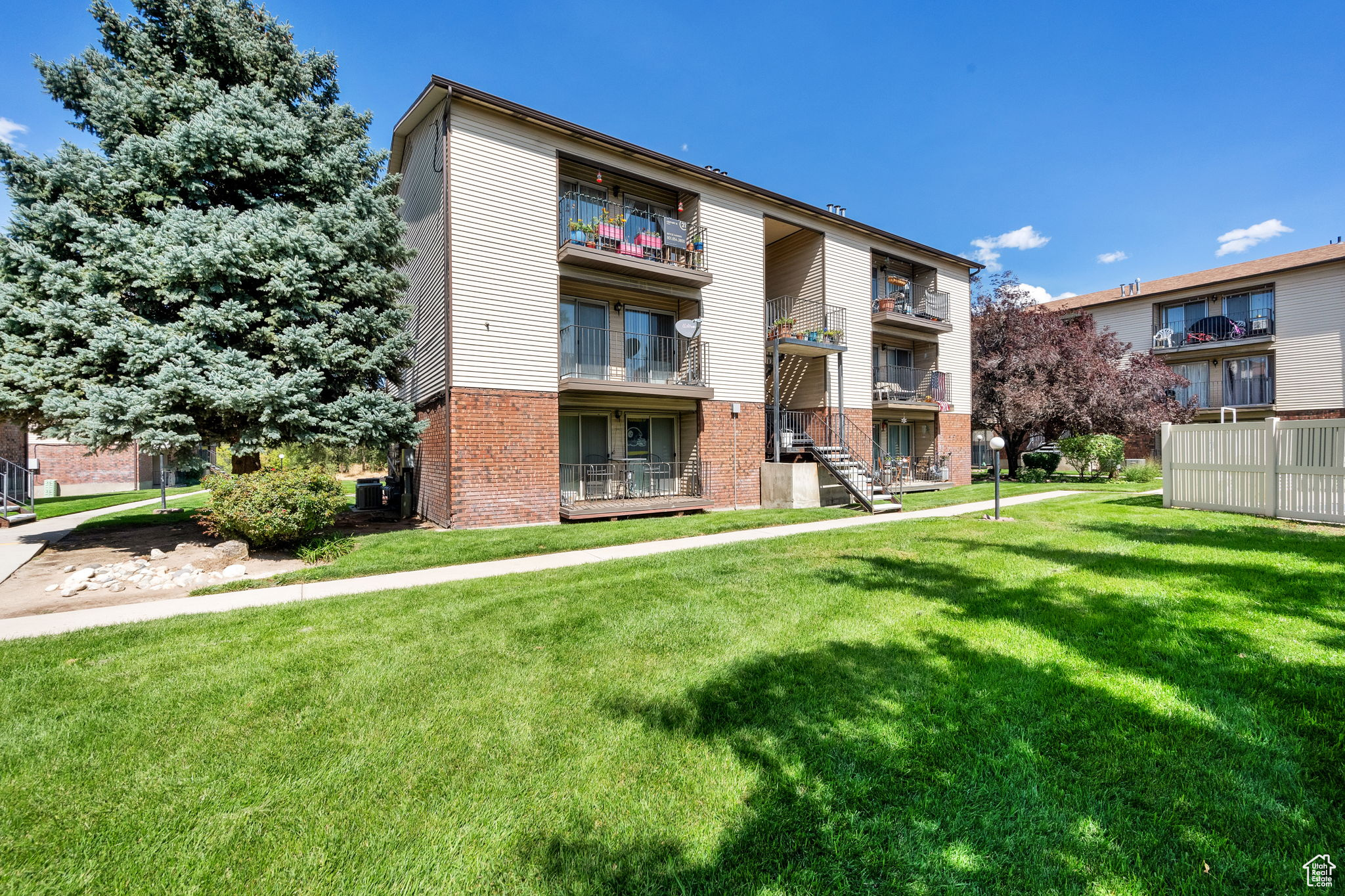 COTTONWOOD - Residential