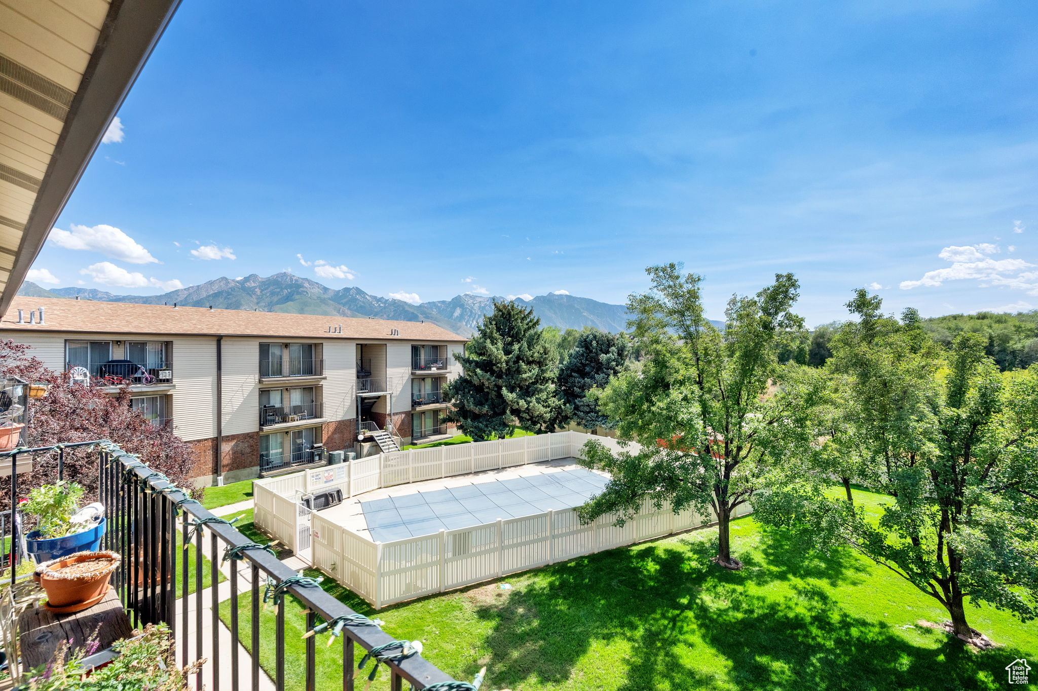 COTTONWOOD - Residential