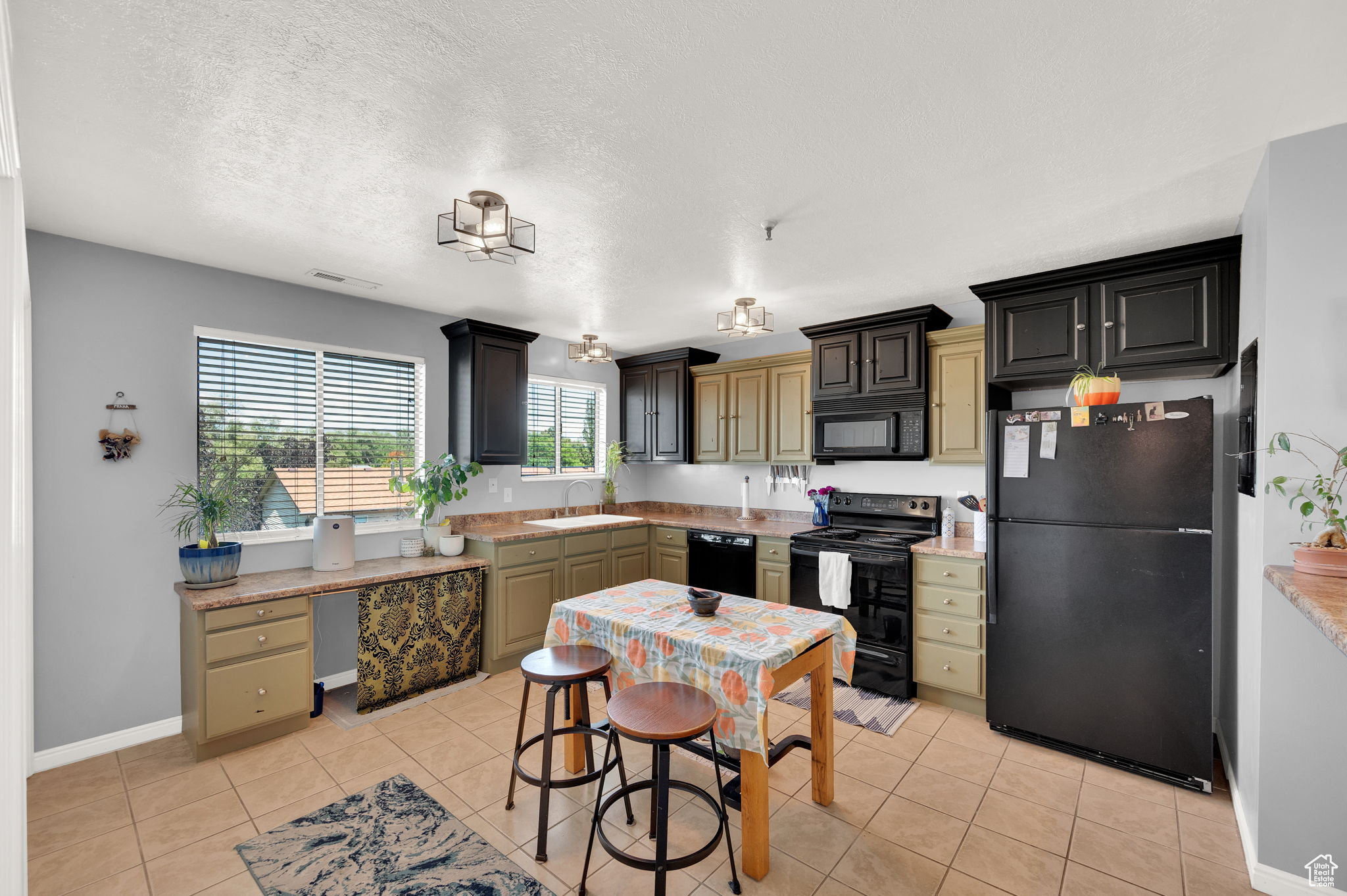 COTTONWOOD - Residential