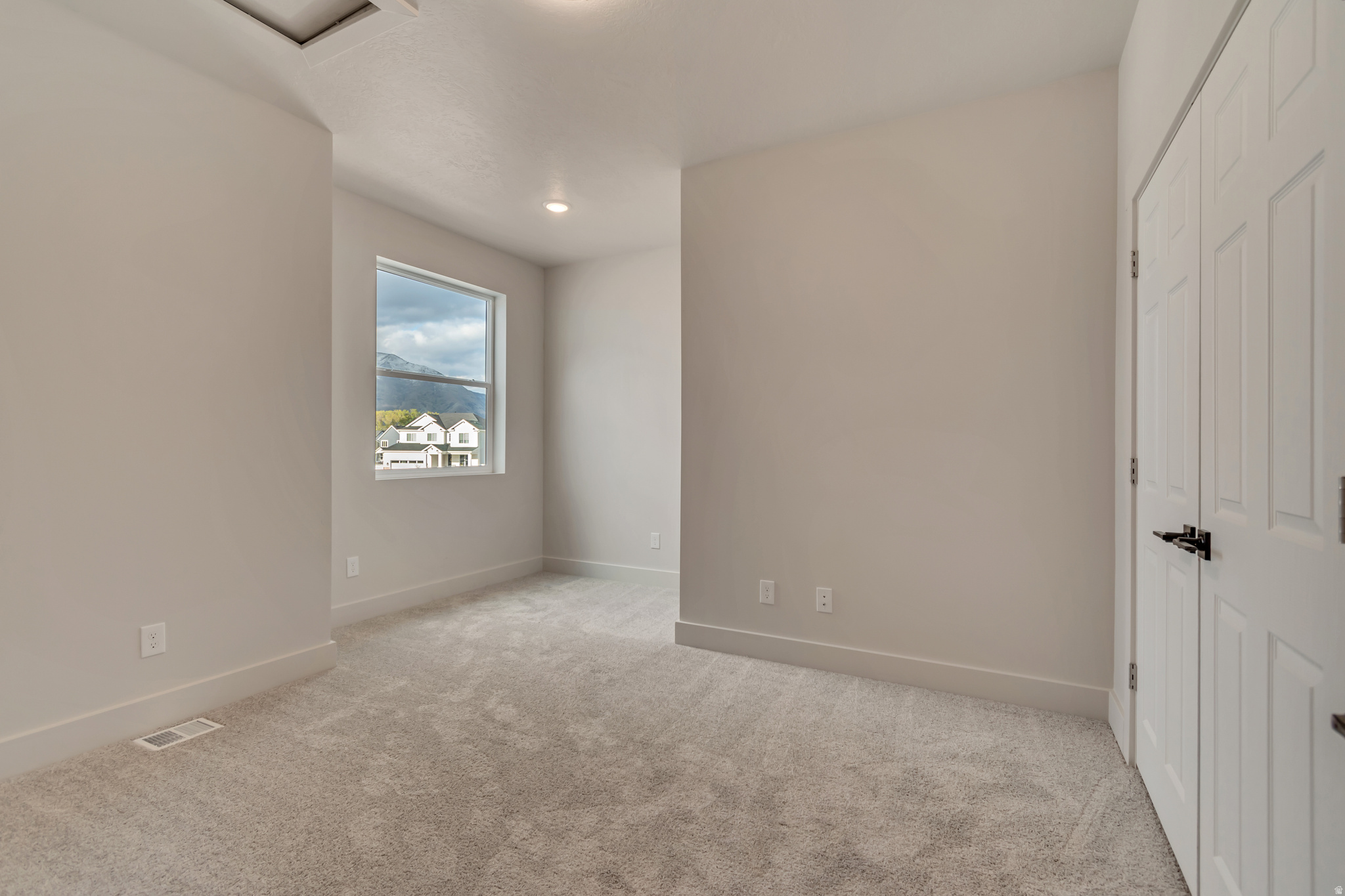 SUNRISE RANCH - Residential