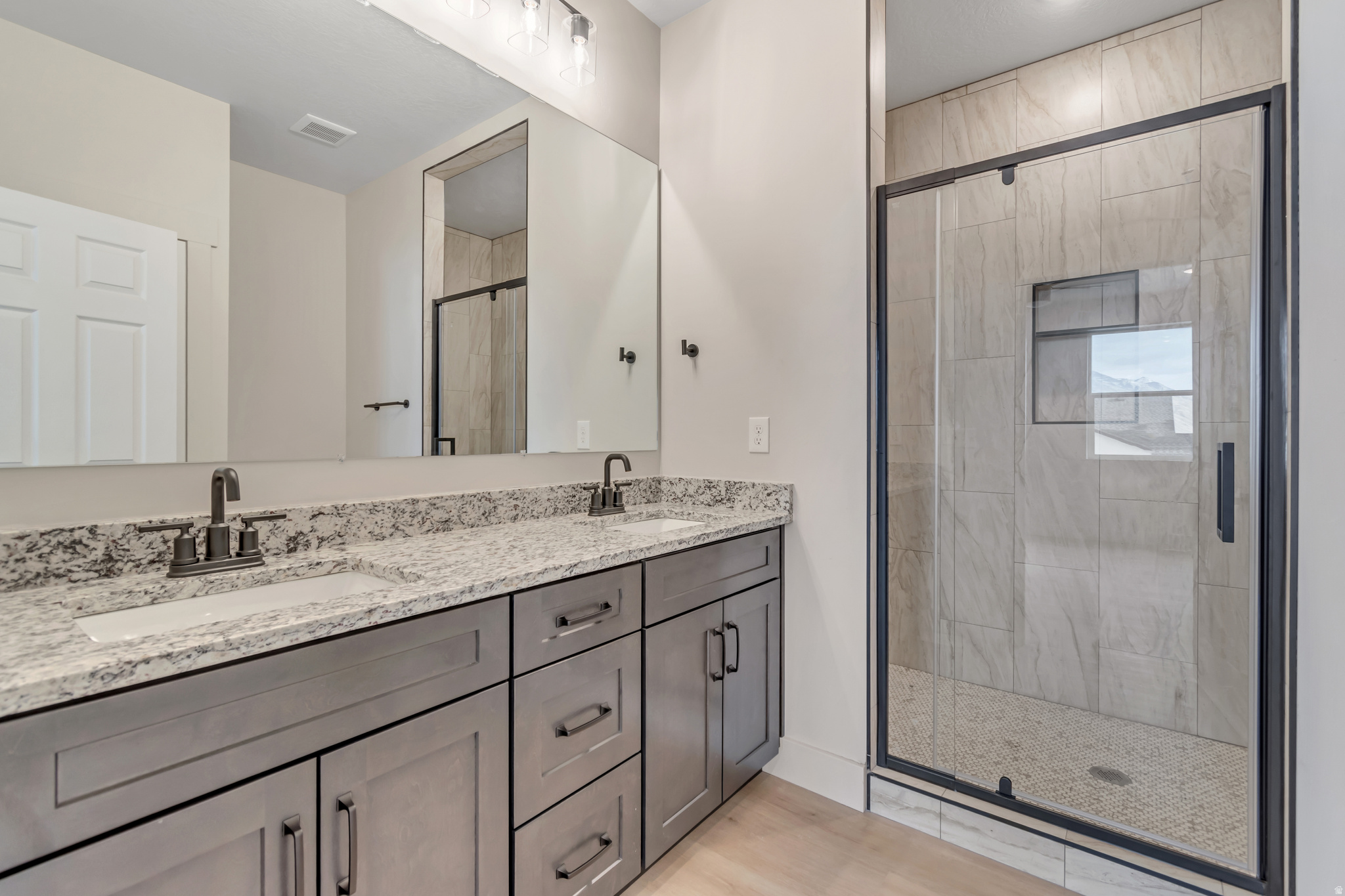 SUNRISE RANCH - Residential