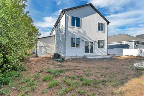 Tiny photo for 2535 W SANTA FE Dr, Springville, UT 84664 (MLS # 2148832)