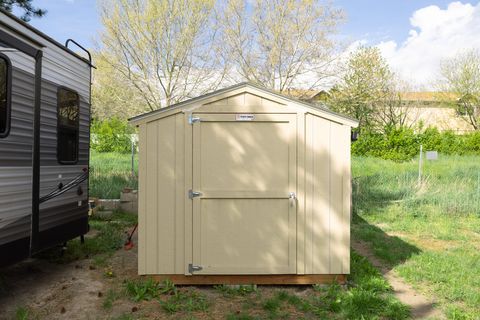 Tiny photo for 6712 S SOMERSET DR, West Jordan, UT 84084 (MLS # 2149520)