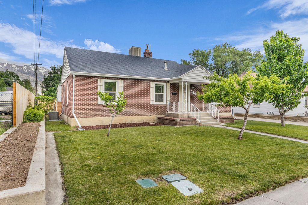 Photo of 444 N 100 E, American Fork, UT 84003 (MLS # 2157919)