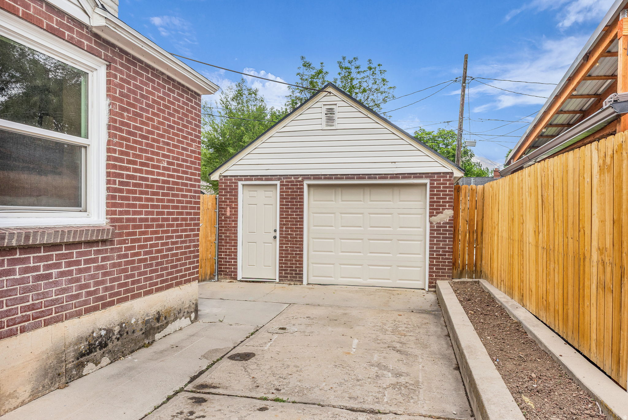 THORNWOOD - Residential