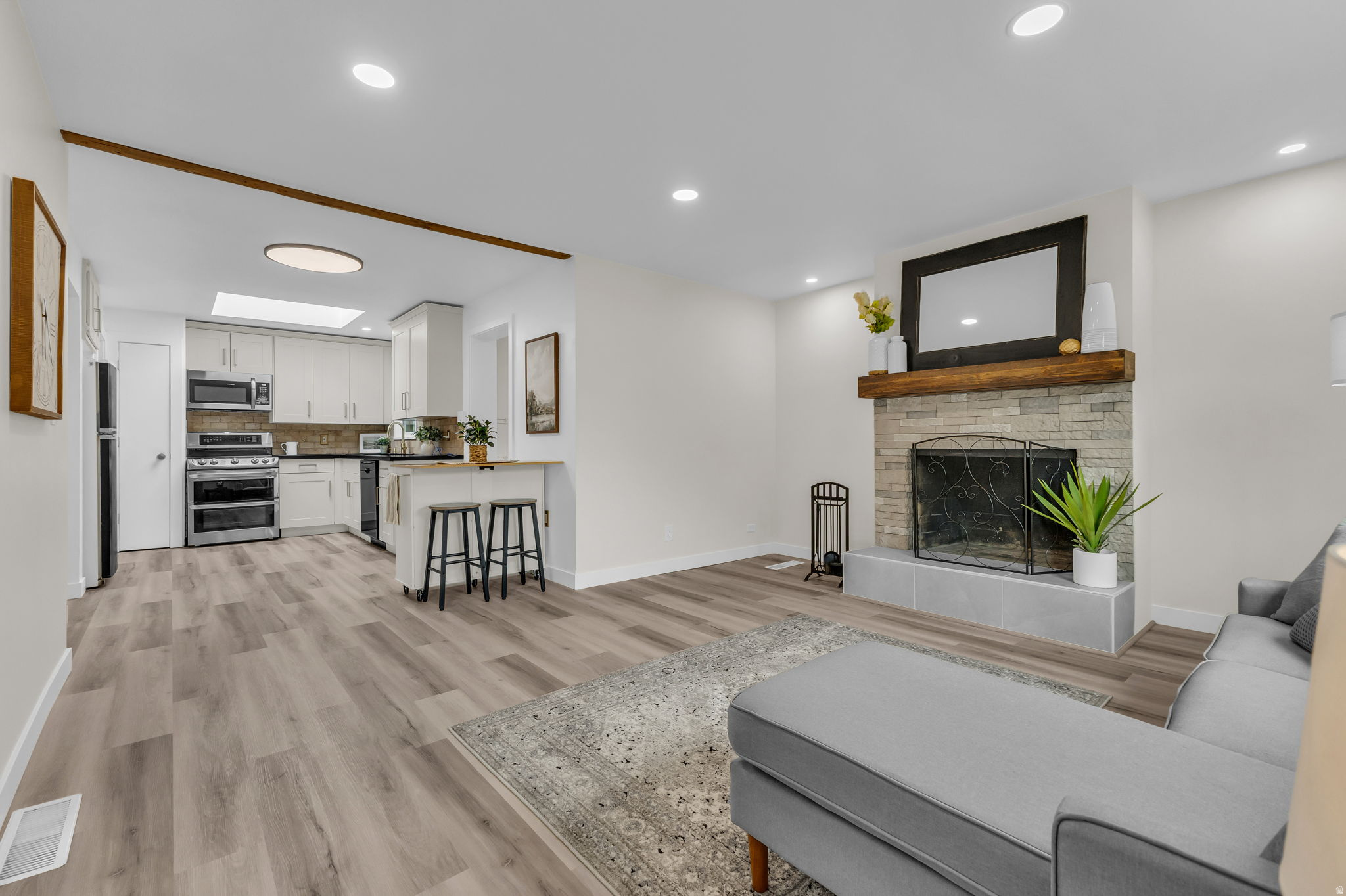 THORNWOOD - Residential