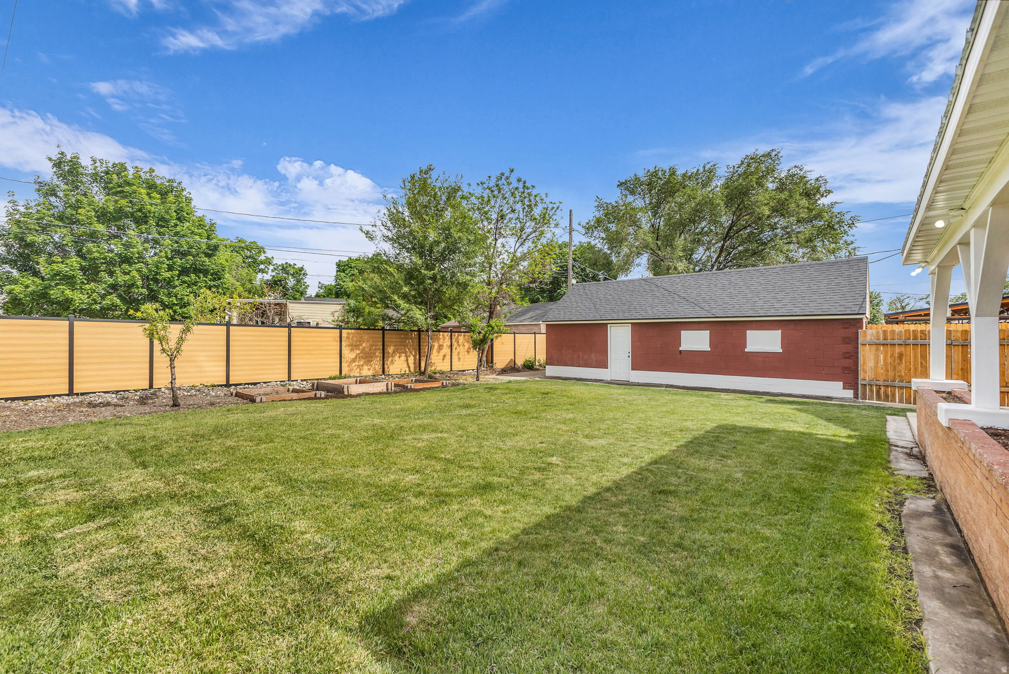 THORNWOOD - Residential