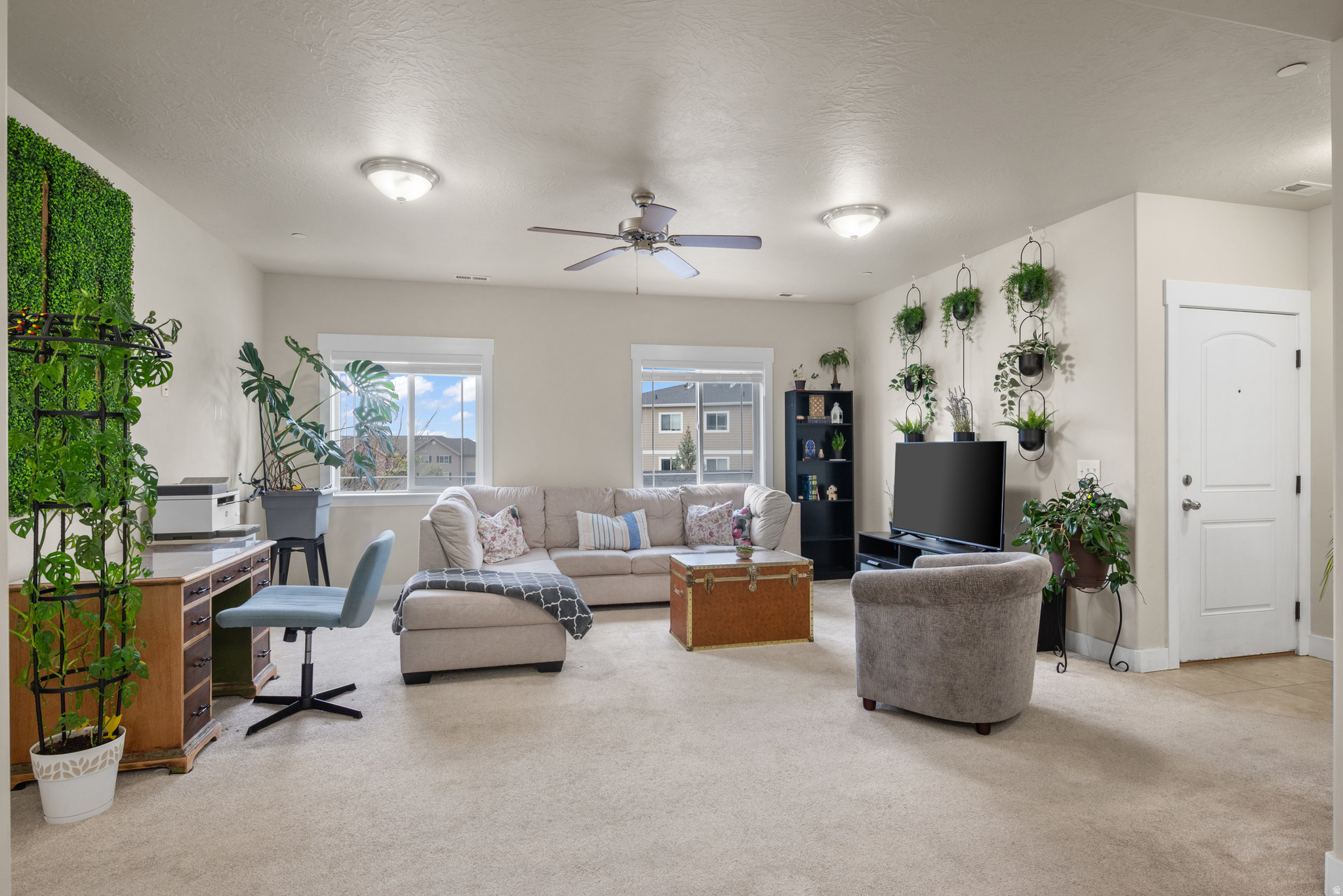 HILLCREST CONDOS - Residential