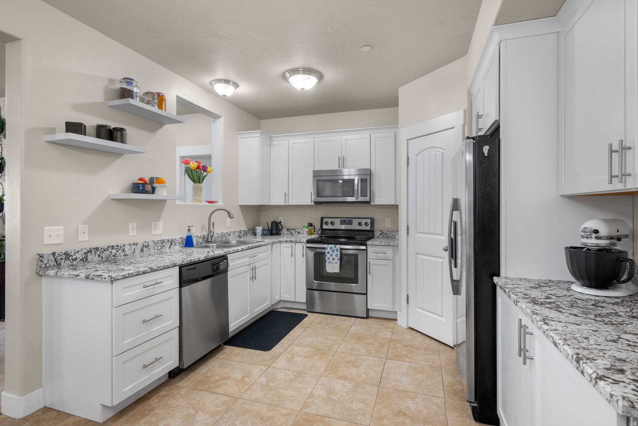 HILLCREST CONDOS - Residential