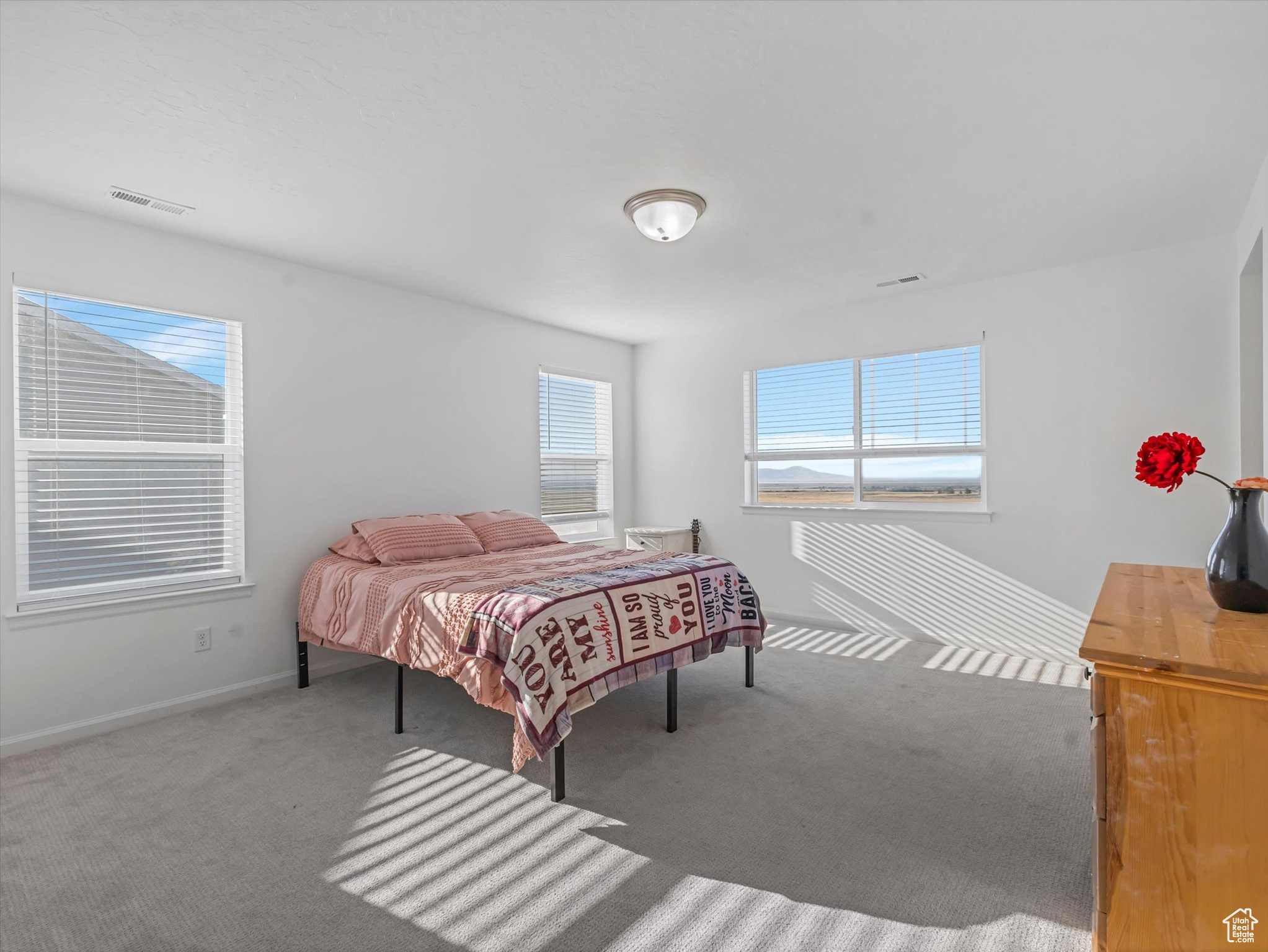 OVERLAKE - Residential