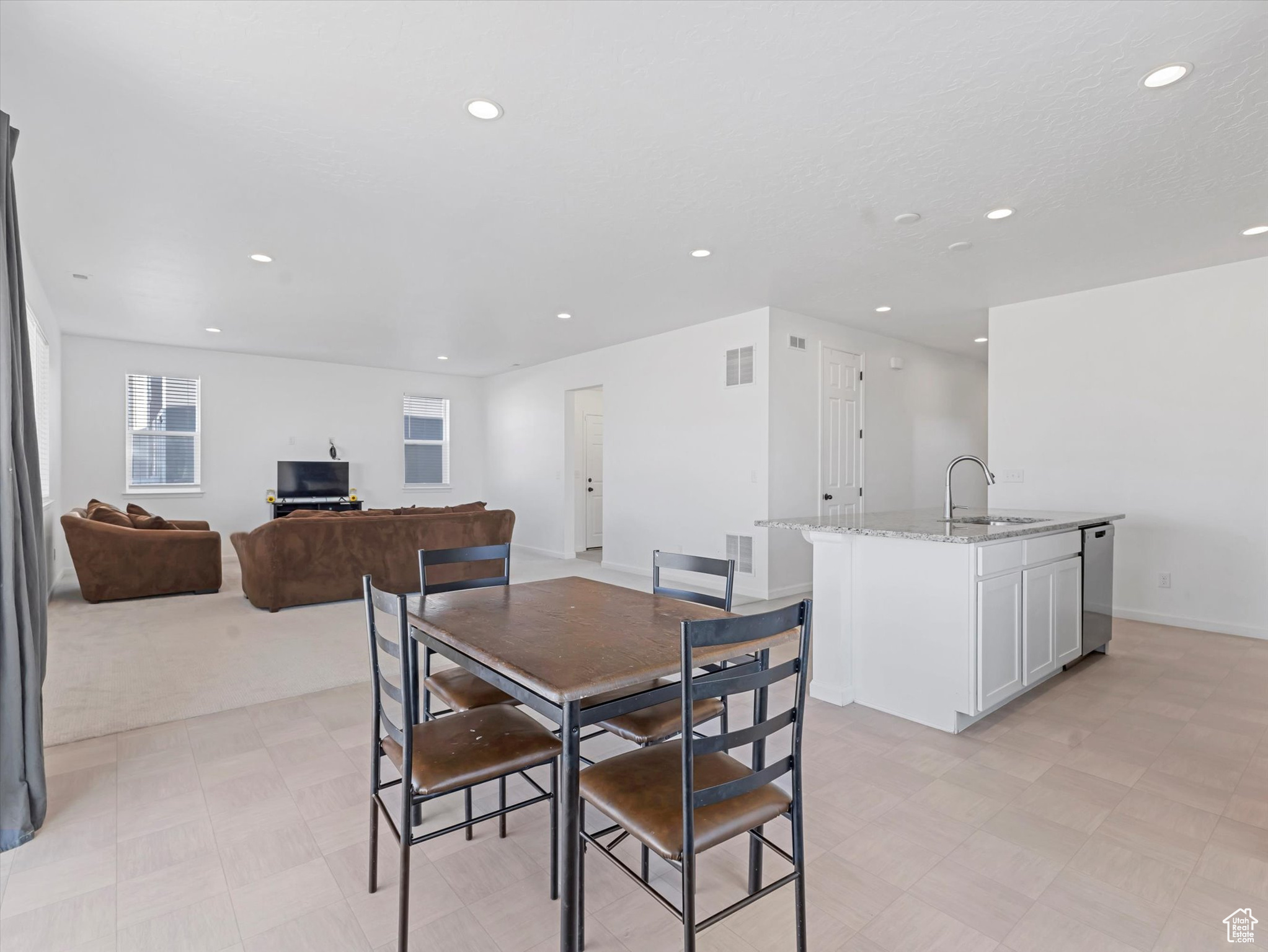 OVERLAKE - Residential
