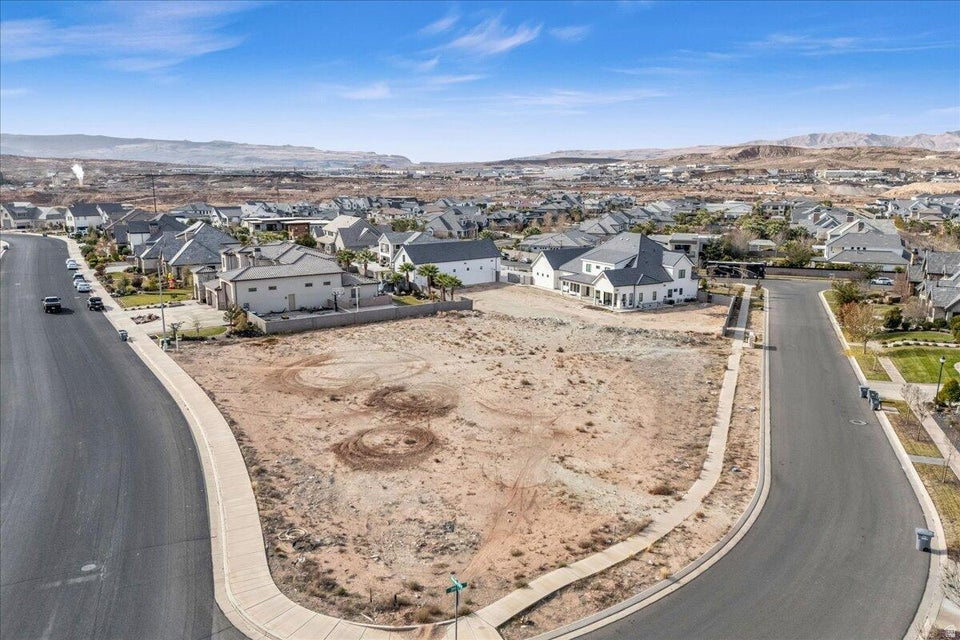 MEADOW VALLEY FARMS - Land