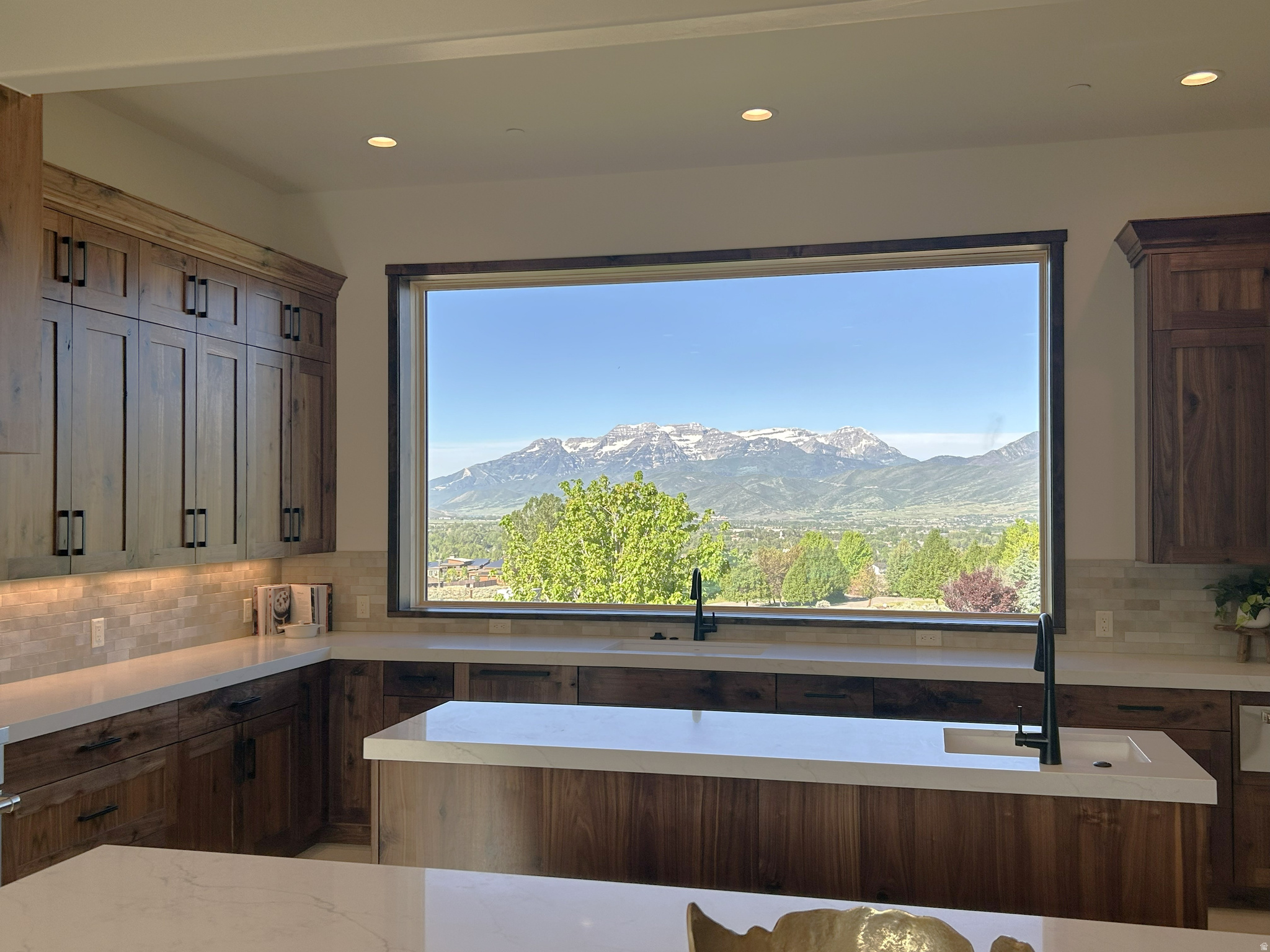 RED LEDGES - Residential