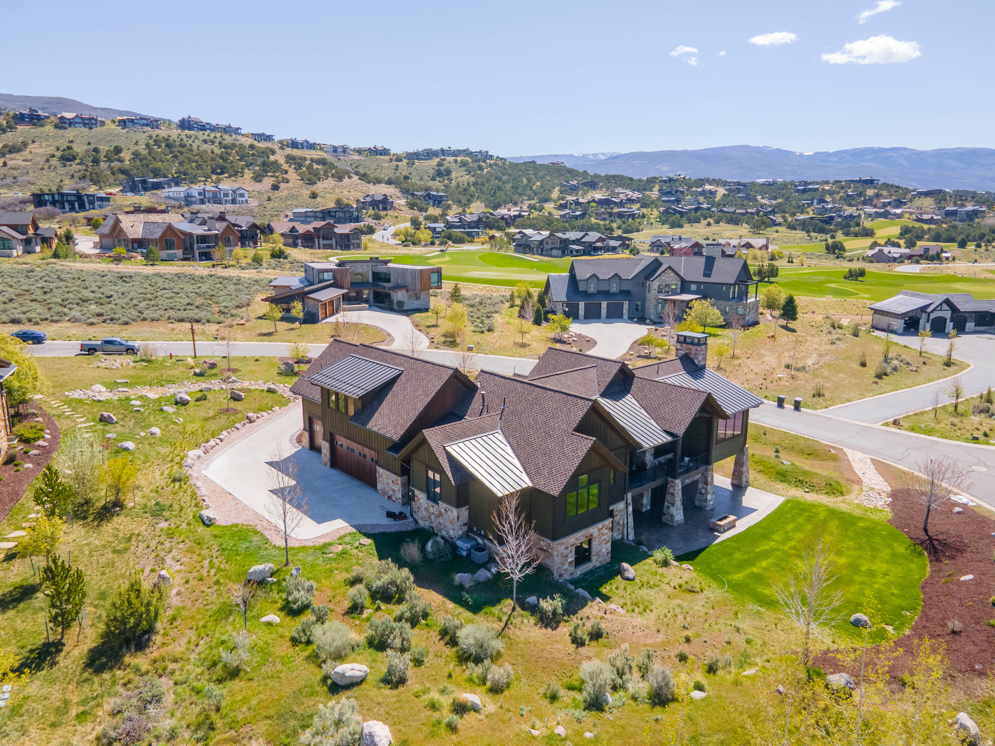 RED LEDGES - Residential