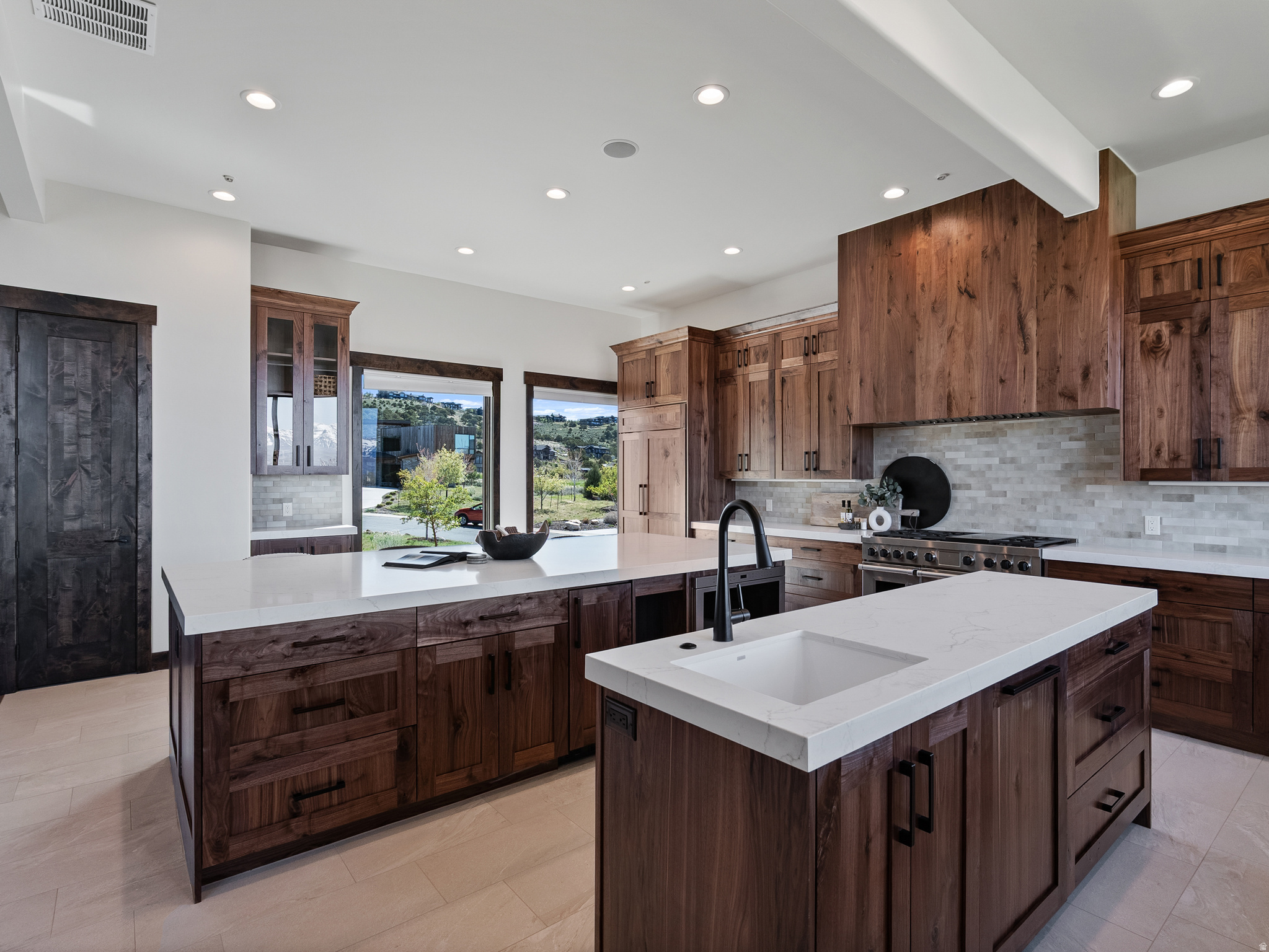 RED LEDGES - Residential