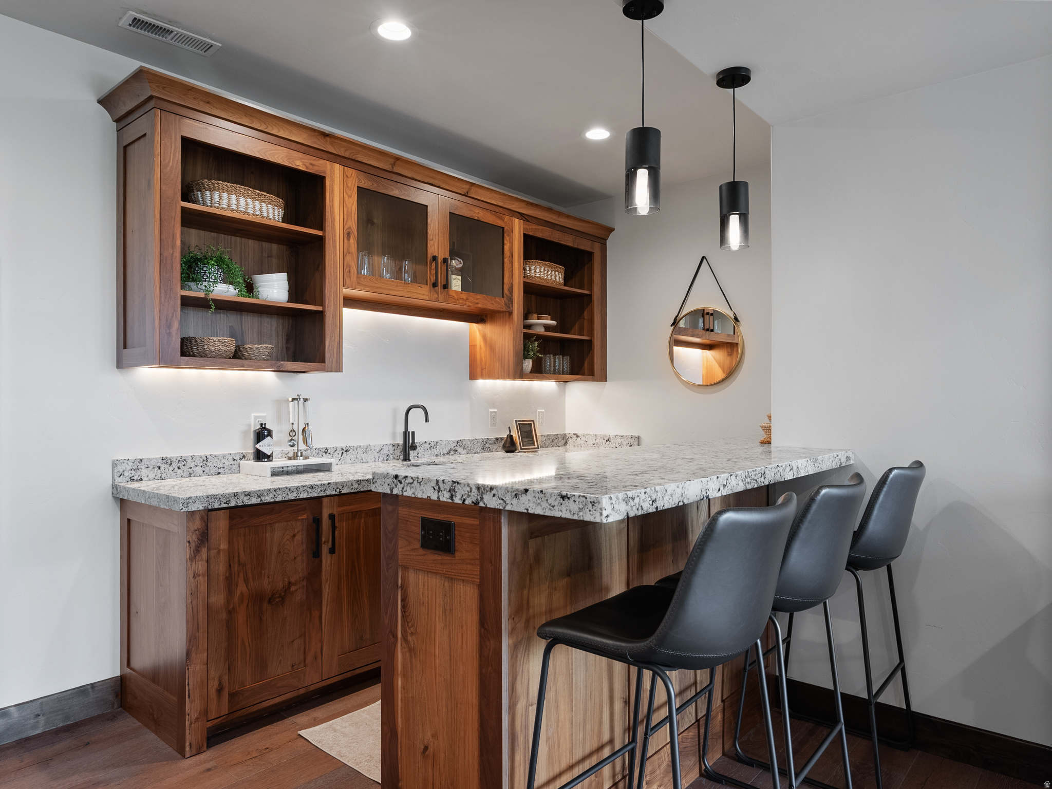 RED LEDGES - Residential