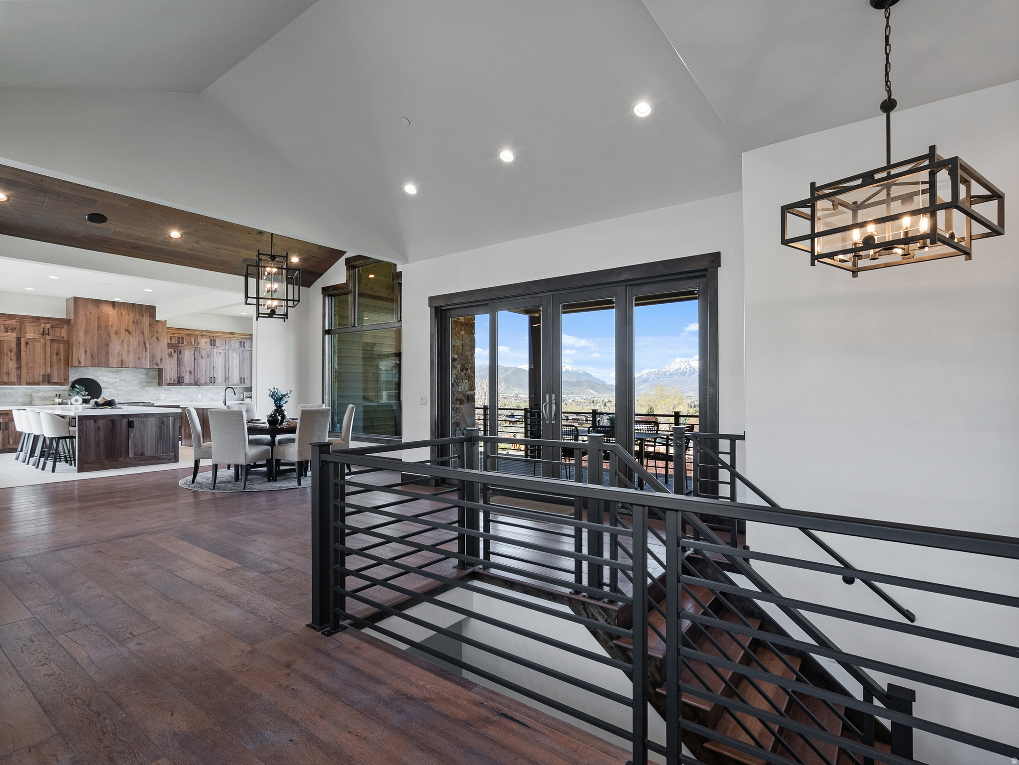 RED LEDGES - Residential