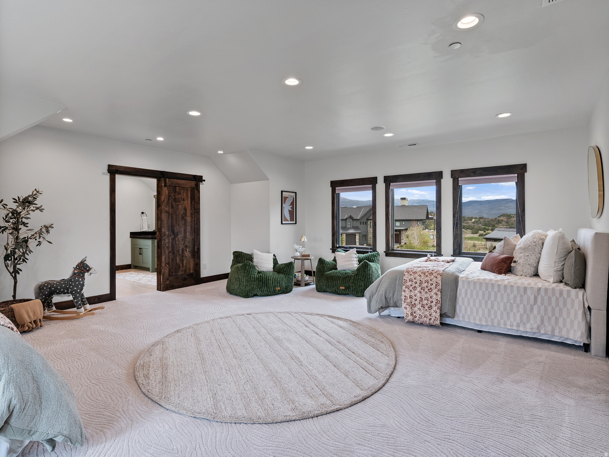 RED LEDGES - Residential