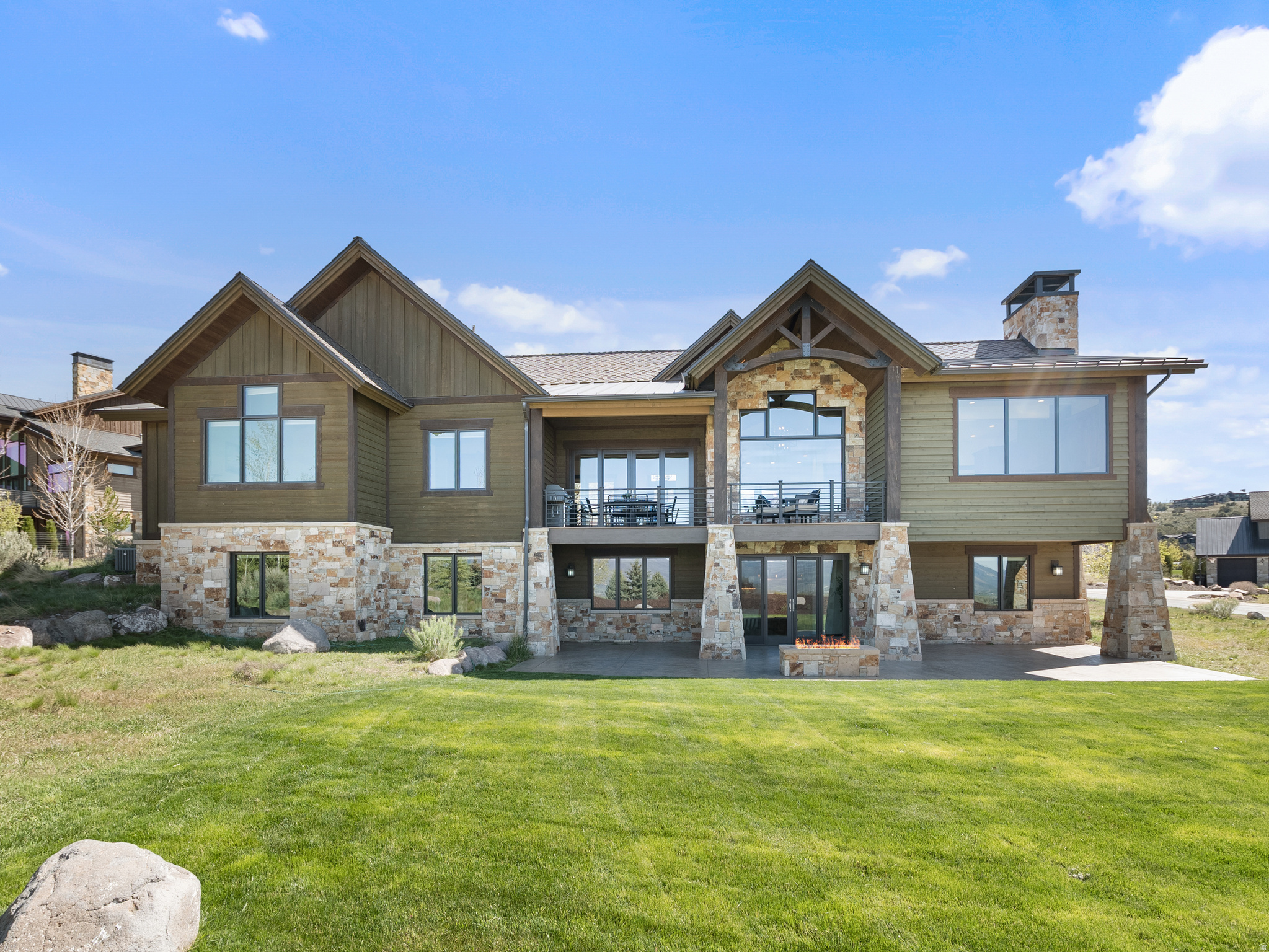 RED LEDGES - Residential