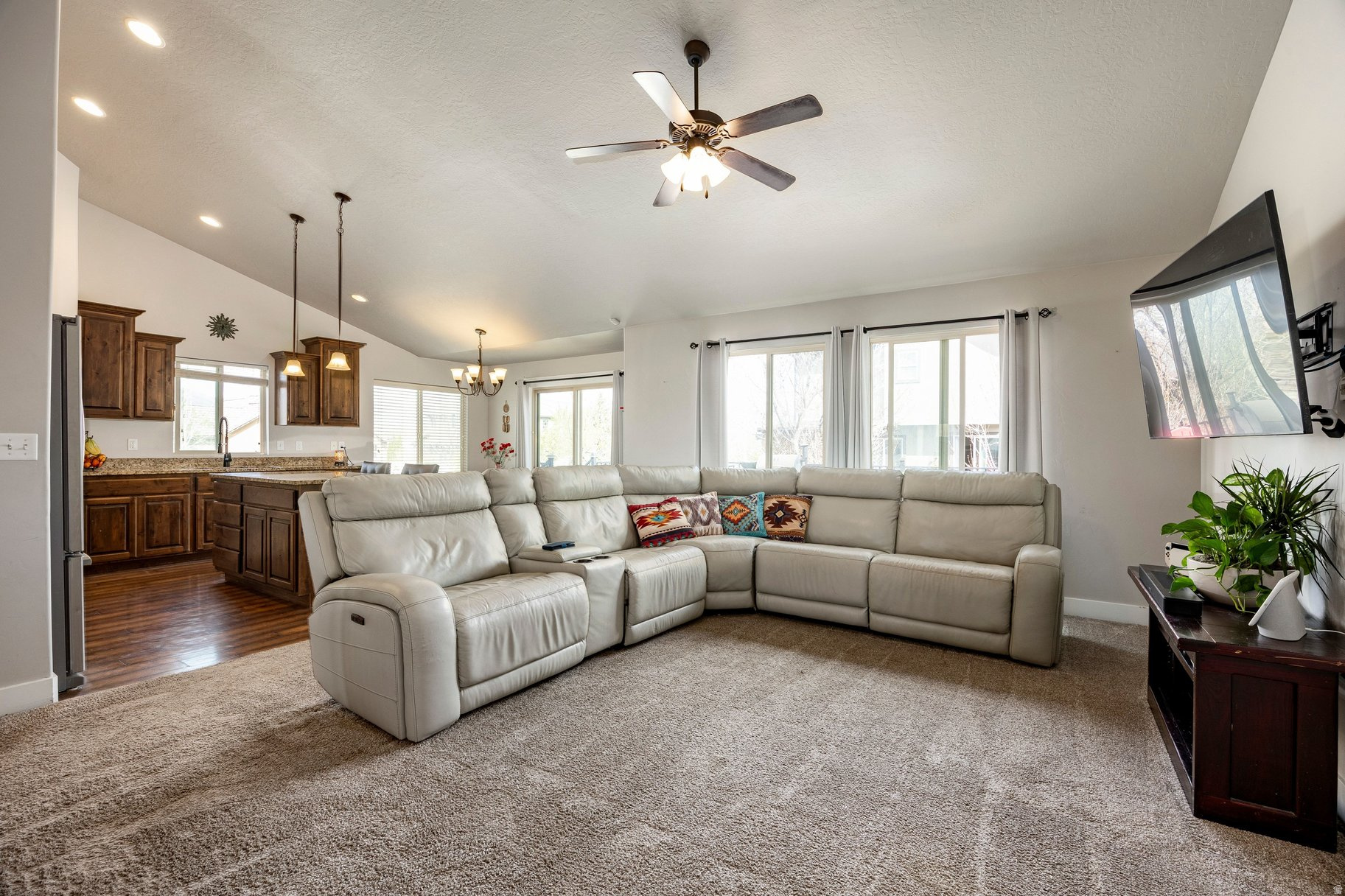 HARVEST FIELDS - Residential