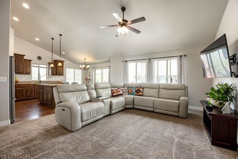 Tiny photo for 415 E ACORD WAY, Heber City, UT 84032 (MLS # 2153628)