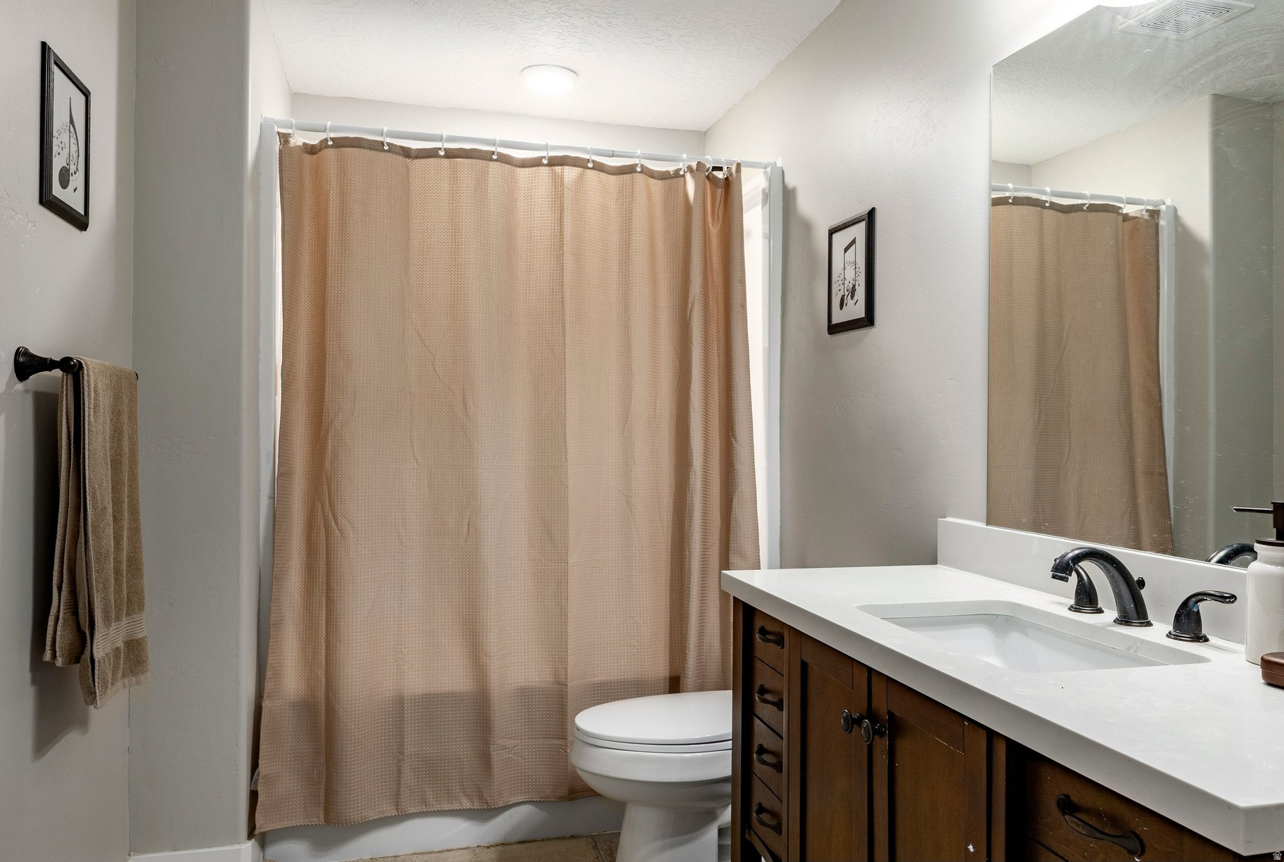 HARVEST FIELDS - Residential