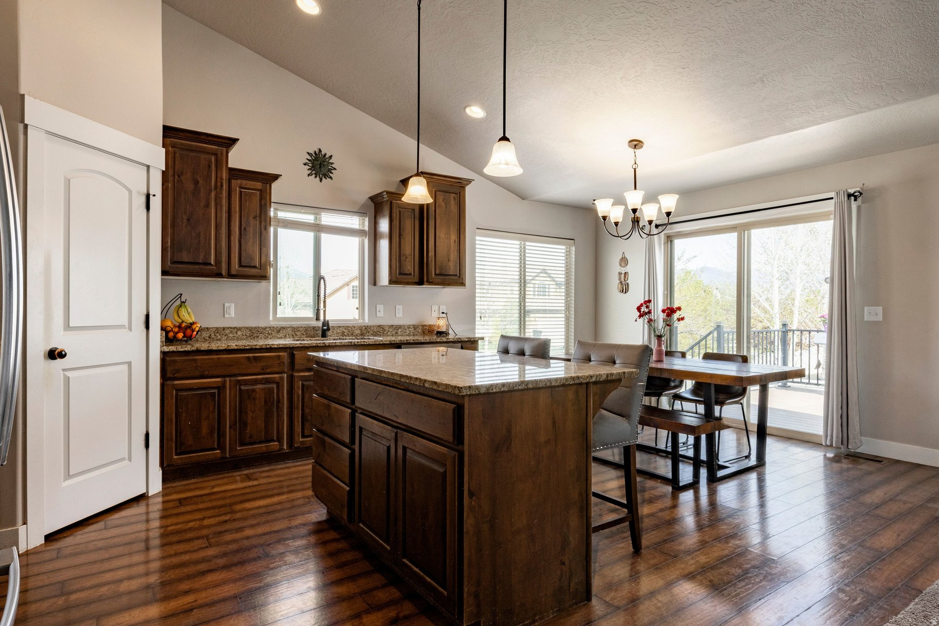 HARVEST FIELDS - Residential