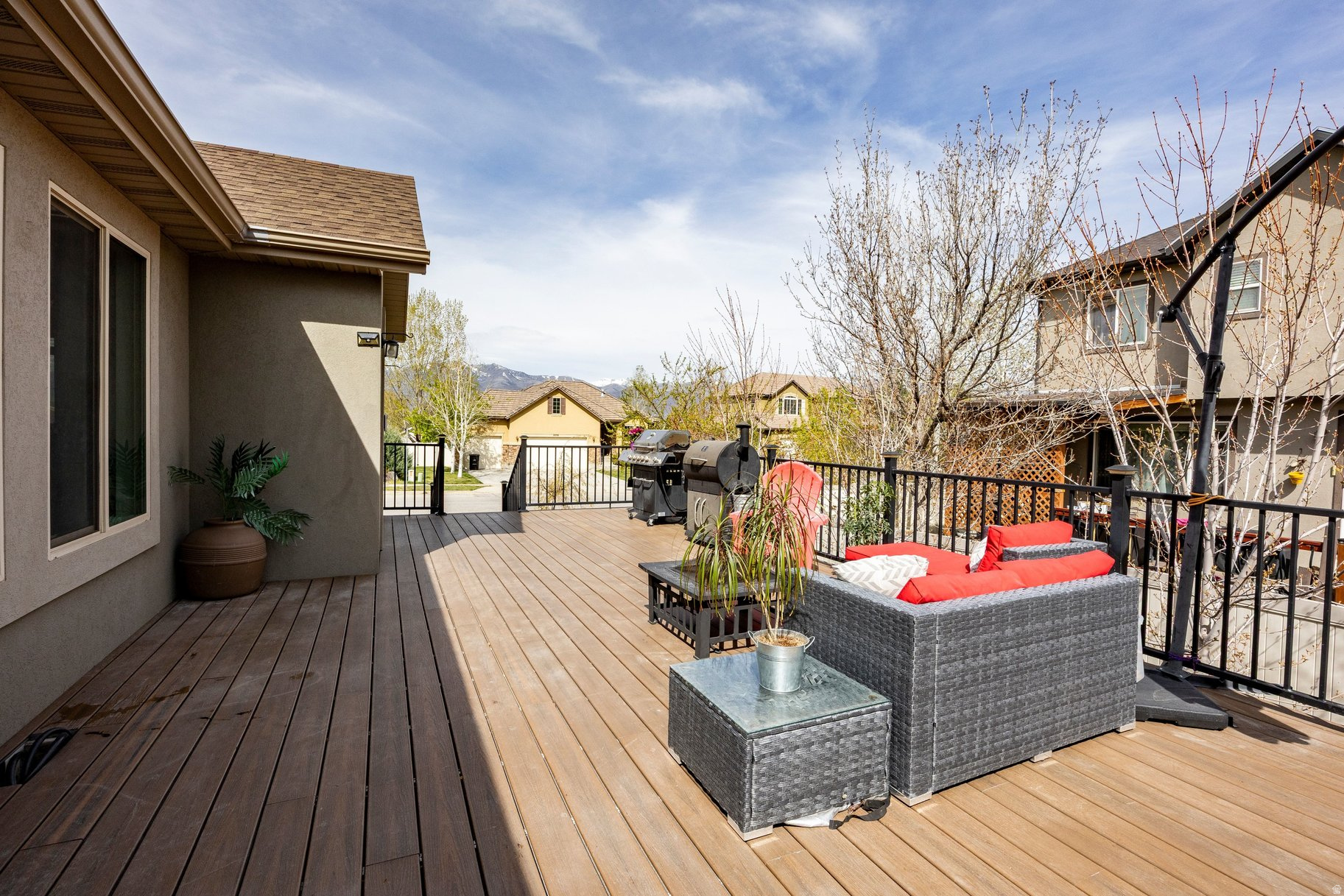 HARVEST FIELDS - Residential