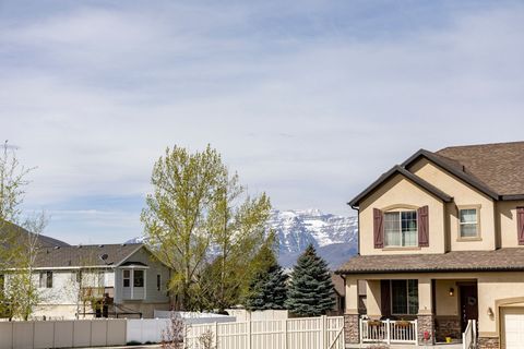 Tiny photo for 415 E ACORD WAY, Heber City, UT 84032 (MLS # 2153628)