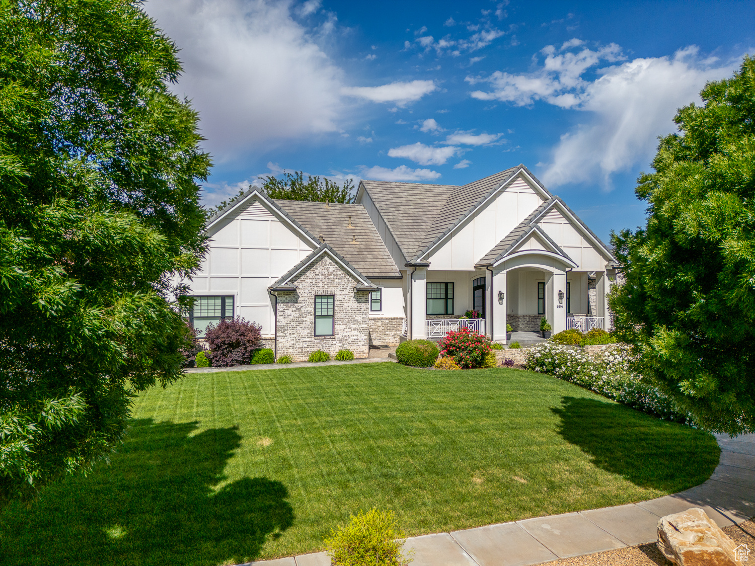 WINDSOR ESTATES AMD - Residential