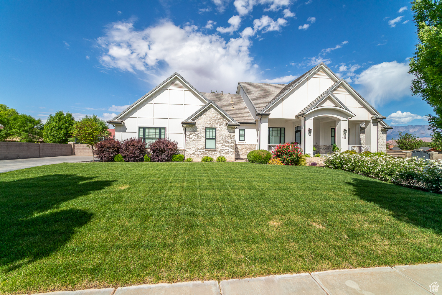 WINDSOR ESTATES AMD - Residential