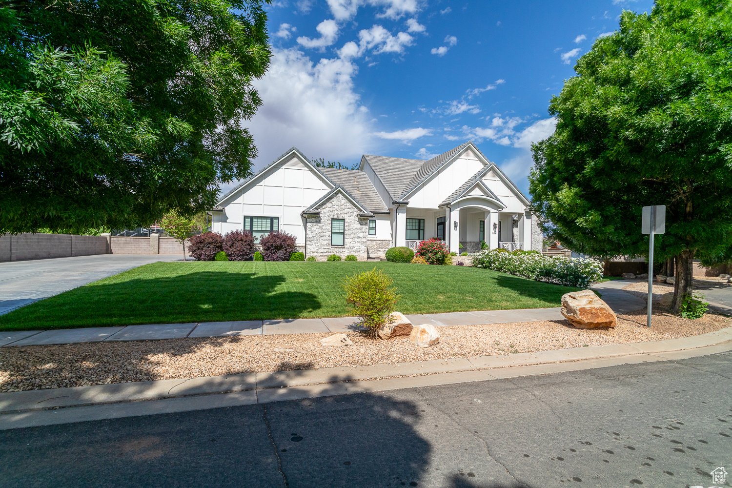 WINDSOR ESTATES AMD - Residential