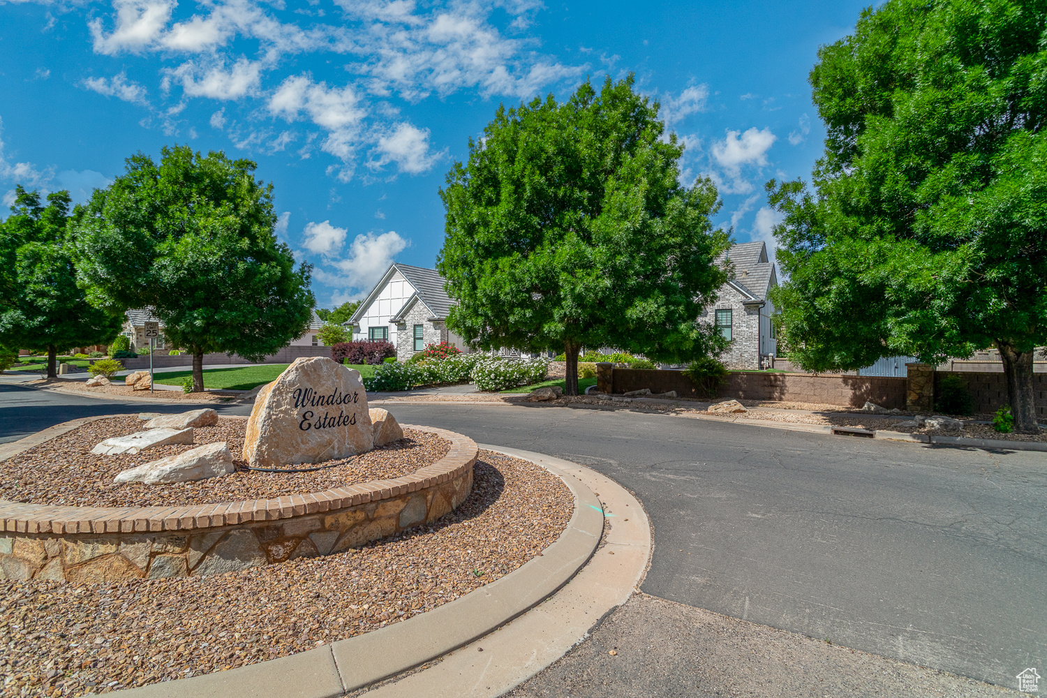 WINDSOR ESTATES AMD - Residential