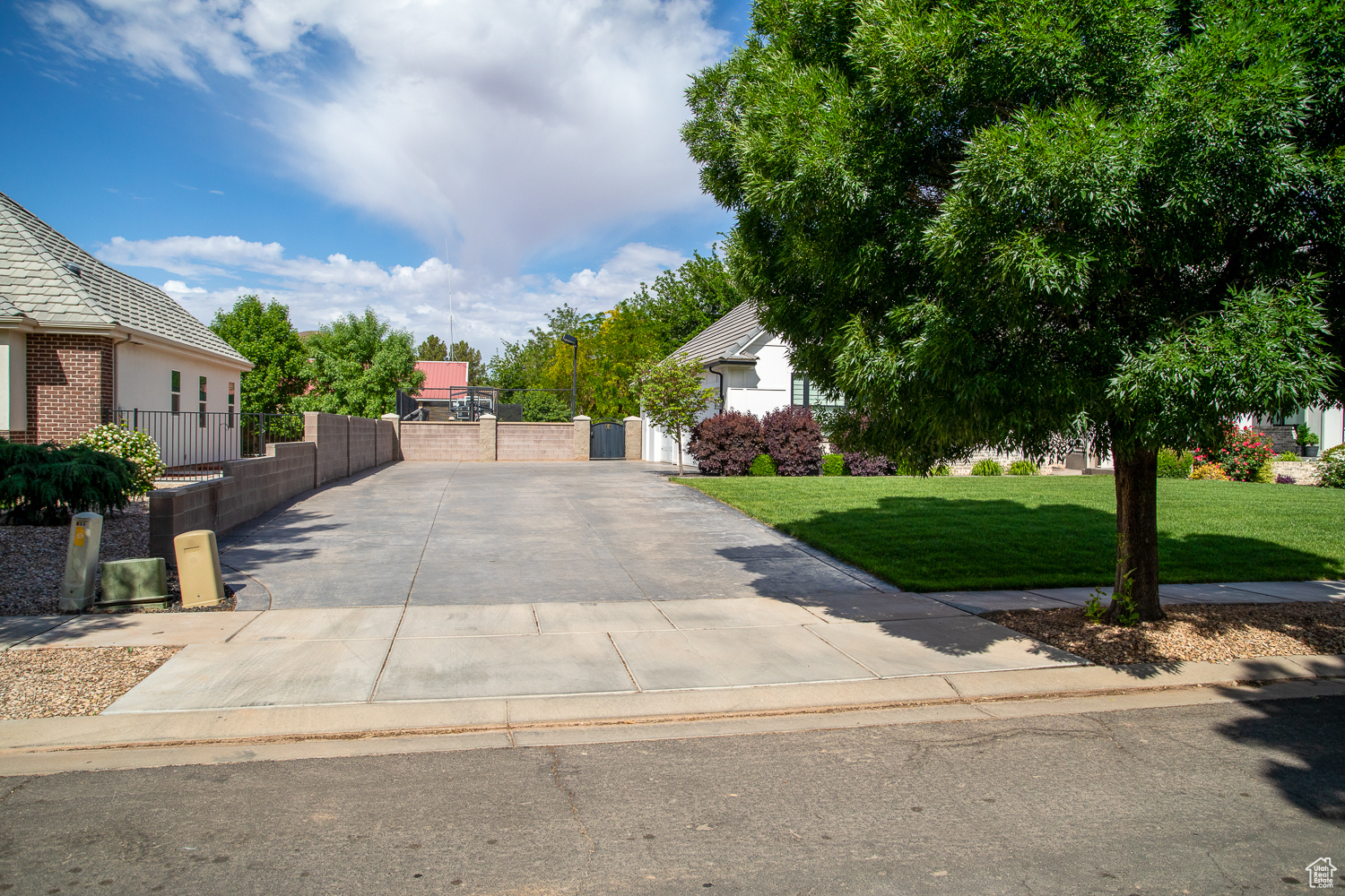 WINDSOR ESTATES AMD - Residential