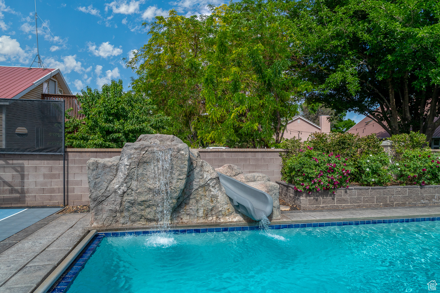 WINDSOR ESTATES AMD - Residential