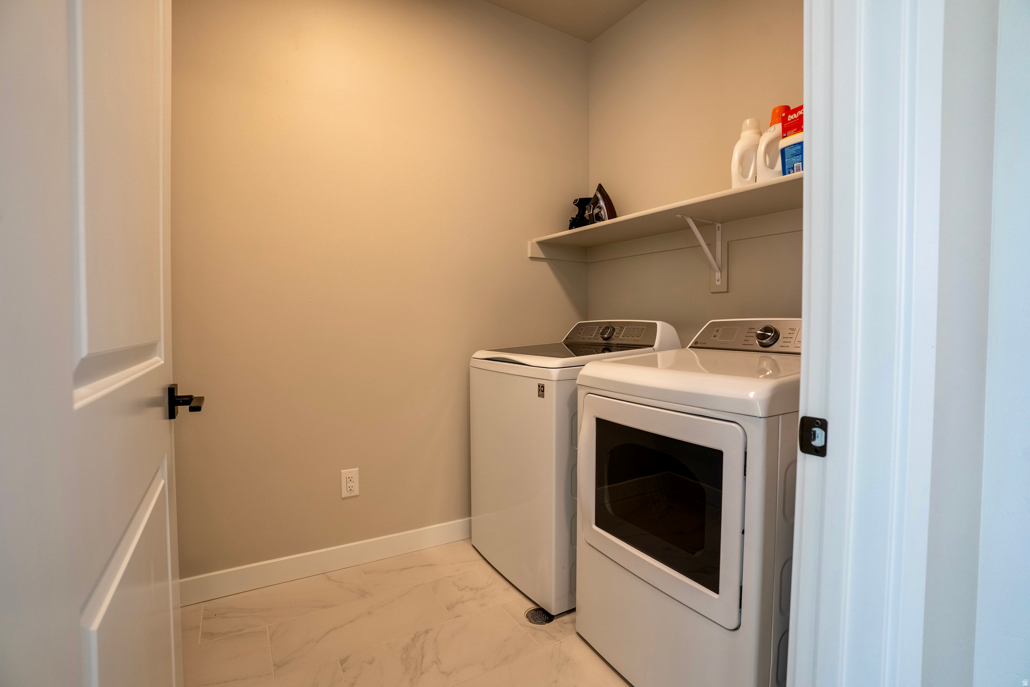 MURRAY HEIGHTS 1023 - Residential