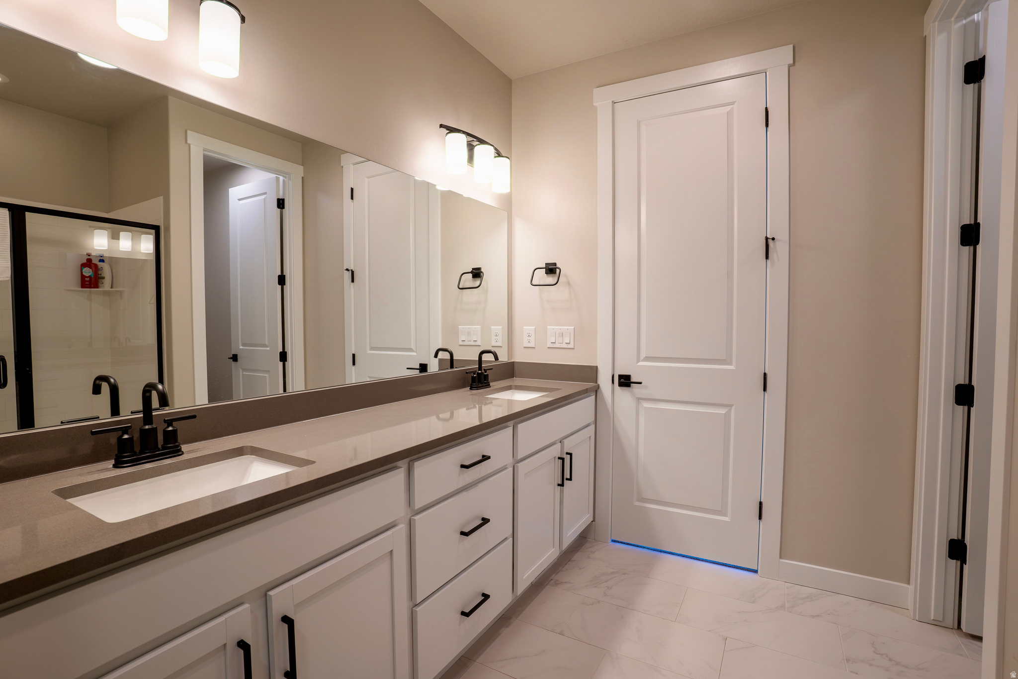 MURRAY HEIGHTS 1023 - Residential