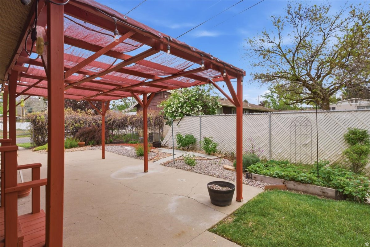 WRIGHT HILLS - Residential