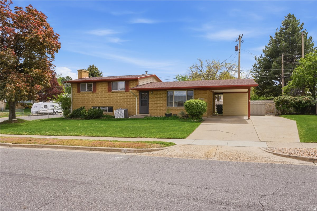 WRIGHT HILLS - Residential