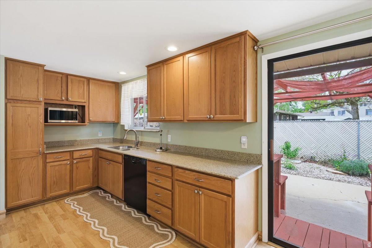 WRIGHT HILLS - Residential