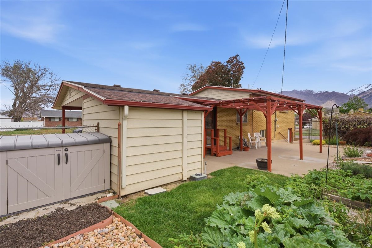 WRIGHT HILLS - Residential