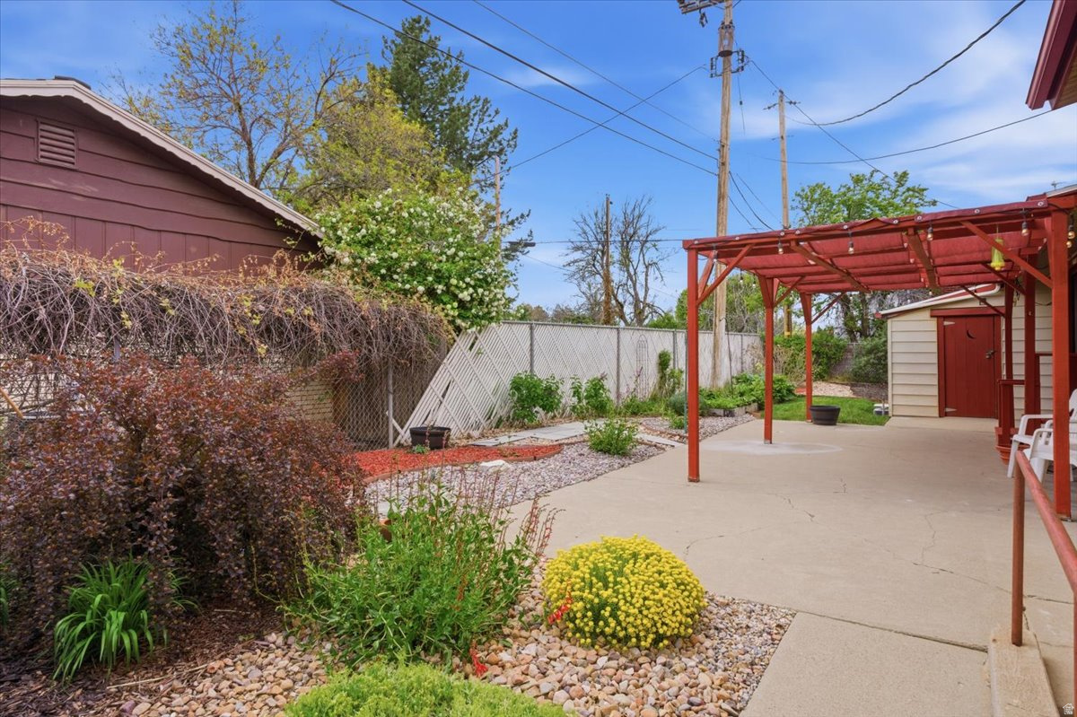 WRIGHT HILLS - Residential