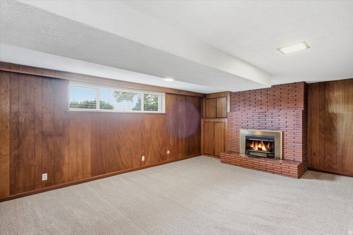 WRIGHT HILLS - Residential