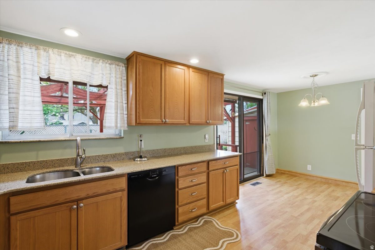 WRIGHT HILLS - Residential