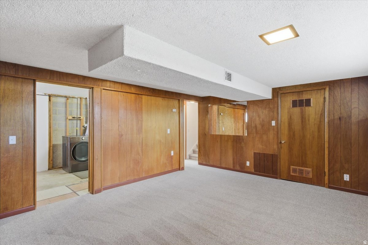 WRIGHT HILLS - Residential