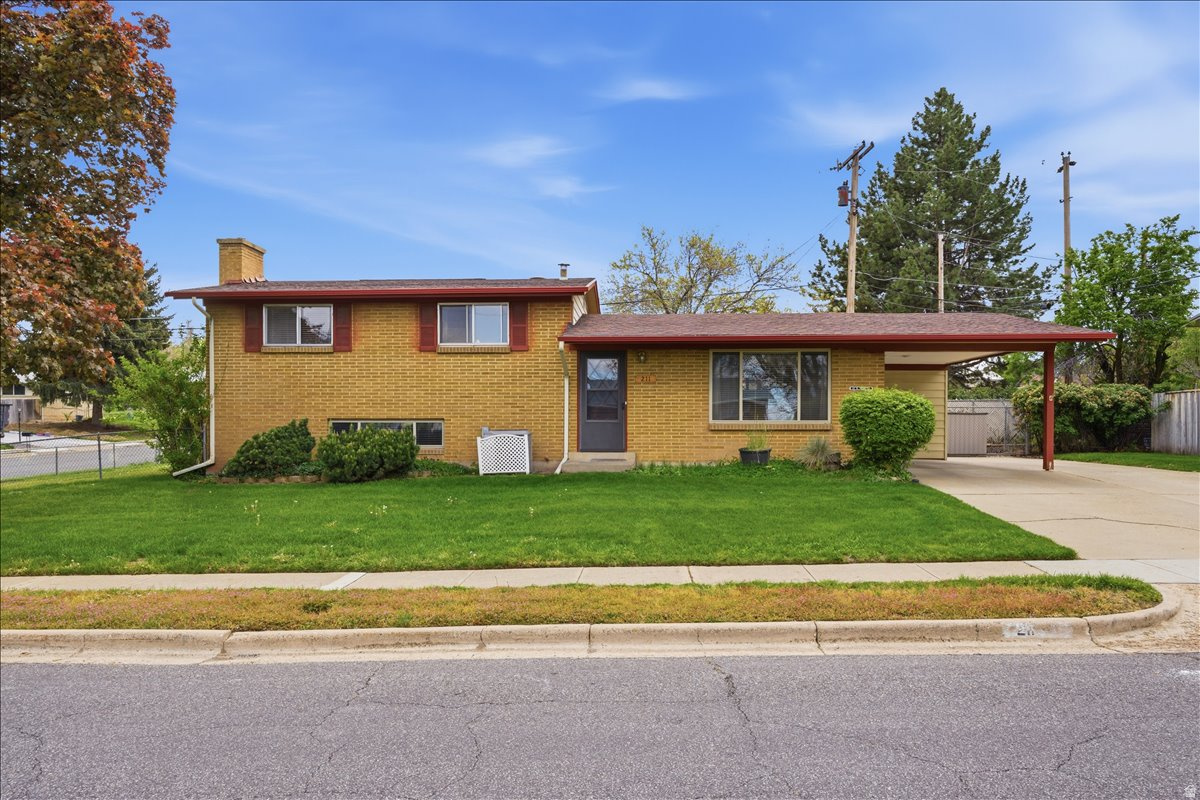 WRIGHT HILLS - Residential
